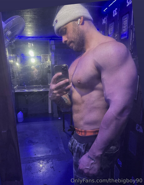 Thebigboy90 ポルノスター 素敵 写真