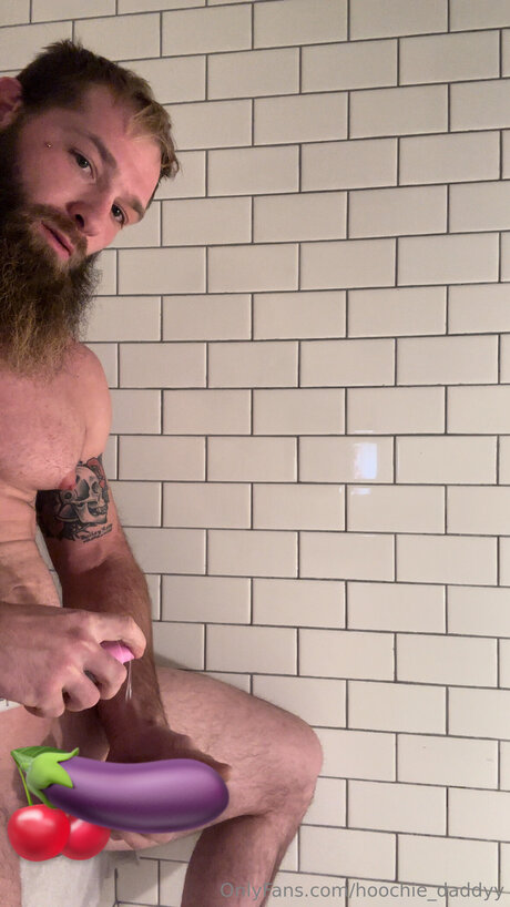 Hoochie Daddyy 独占ポルノスター 写真