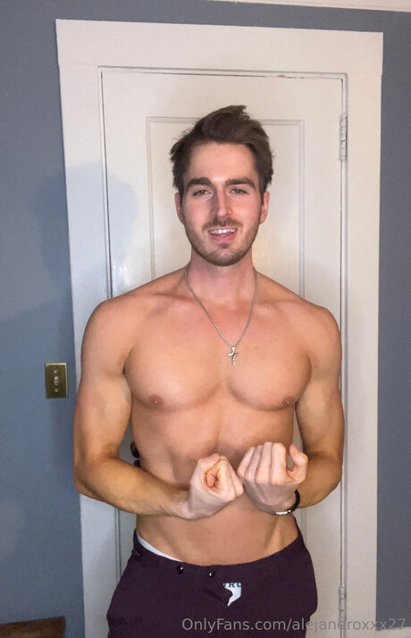 ブルネットの看護師オンリーファンズ ホットセクシー 写真