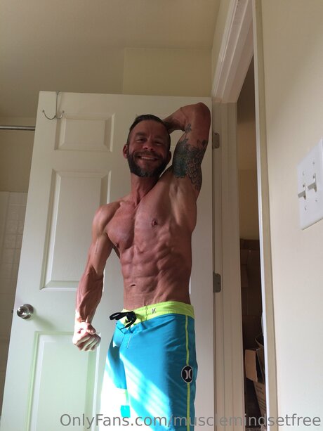 Musclemindsetfree トップポルノスター 写真