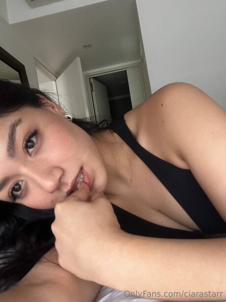 Ciarastarr セックスポルノスター 写真