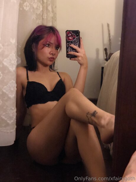 Onlyjadex ヌード女優 写真