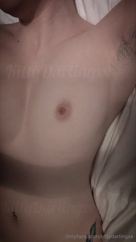 Kittydarlingxx アダルトモデル 画像
