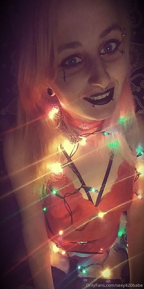 Sexy420babe top profile image