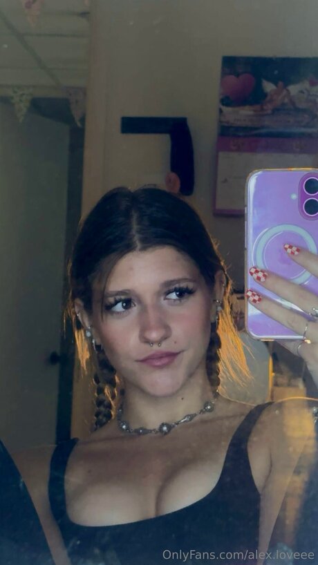 Alex Loveee HDモデル 写真