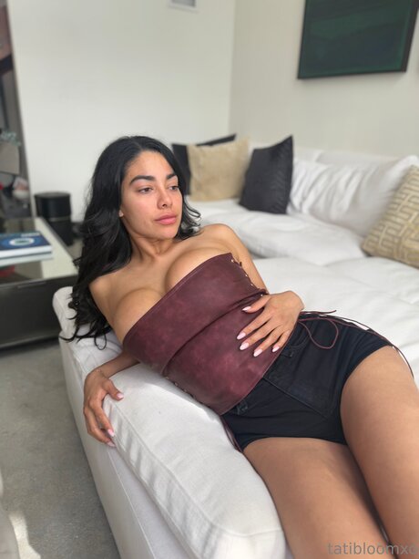 Tatibloomxo トップモデル 写真