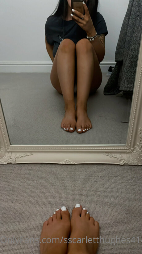 Sscarletthughes414 ホットなポルノスター 画像