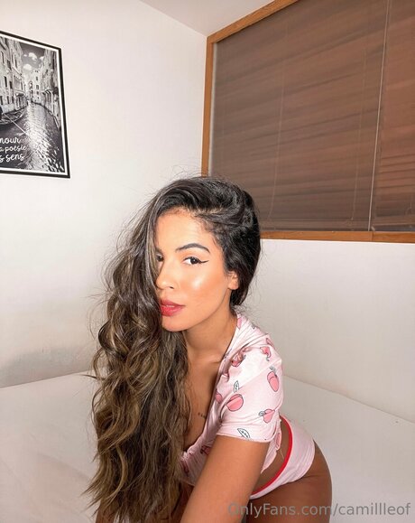 継娘オンリーファンズ ポルノグラフィック 画像