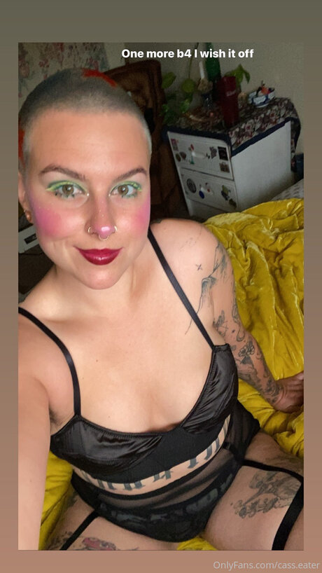 ビーチセックスオンリーファンズ アートxxx 画像