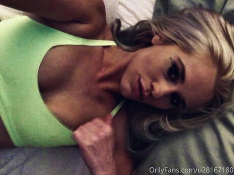 U28167180 裸のスター ギャラリー