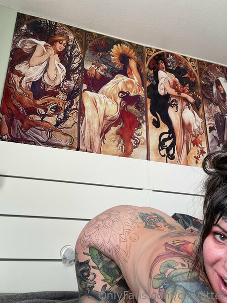 Clitylitter アートモデル 写真