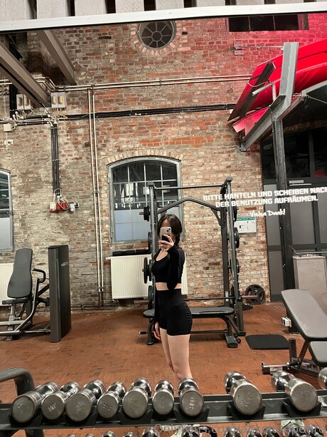 Absolutepetite 可愛いモデル 写真