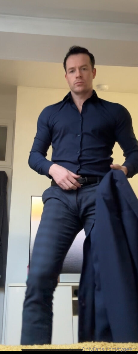 Tygeerr ヌードのポルノスター 写真