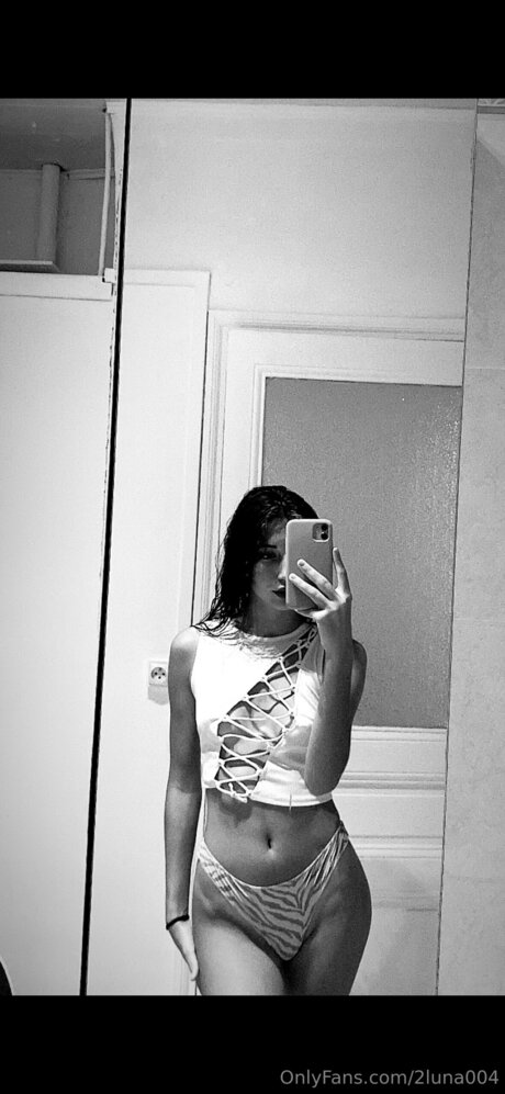 2luna004 素敵な女優 写真