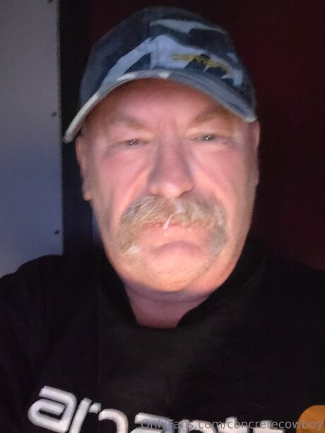 ゲイアジアンオンリーファンズ ヌード 写真