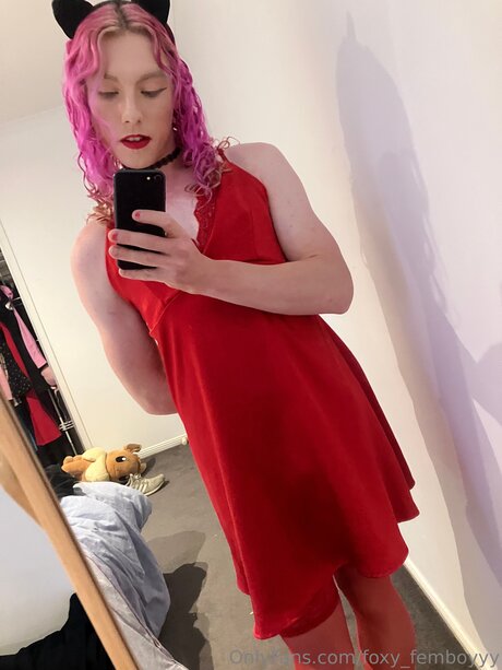 Foxy Femboyyy ポルノスター エロティック 写真