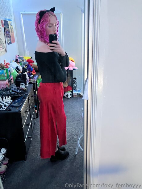 Foxy Femboyyy ヌードのポルノスター 写真