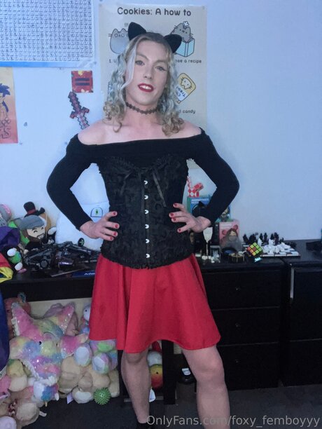 Foxy Femboyyy ポルノスター ヌード 画像