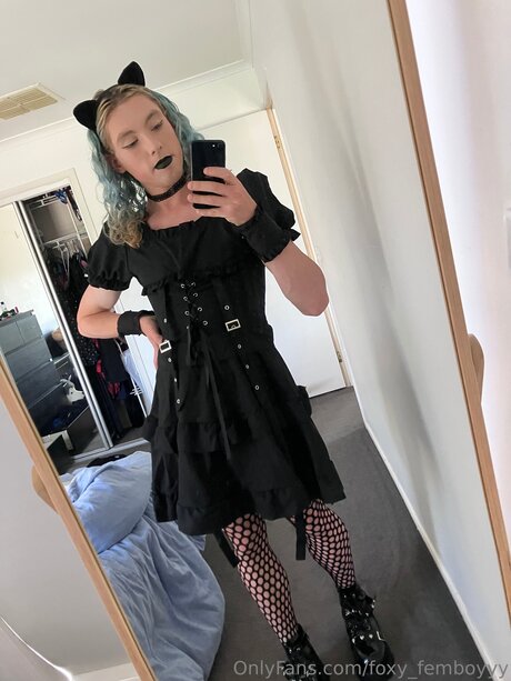 Foxy Femboyyy スター ヌード 写真