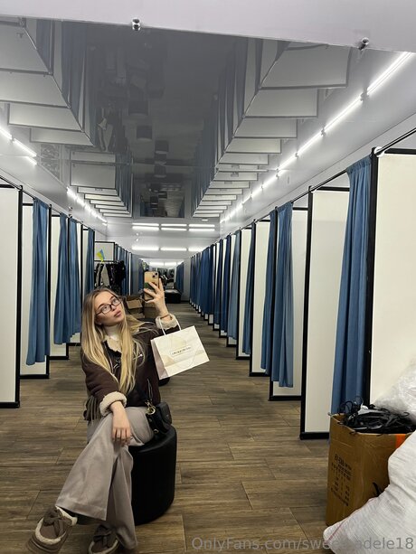 Sweet Adele18 ポルノスター 写真
