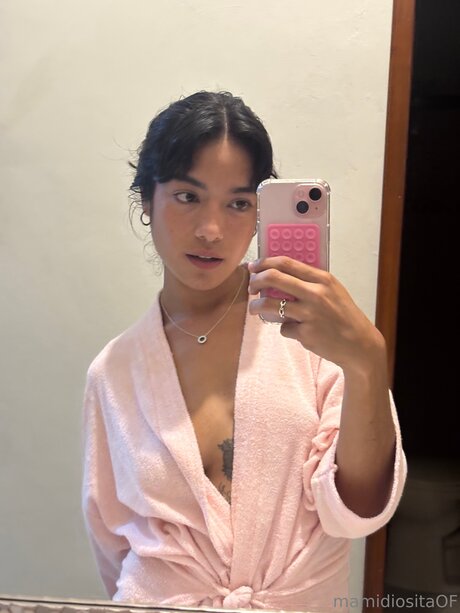 Andrearuffian ホット女優 画像
