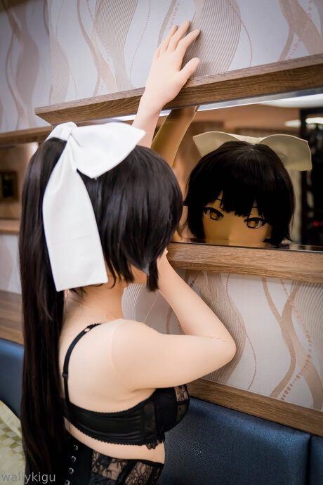 Wallykigu 裸の女優 写真