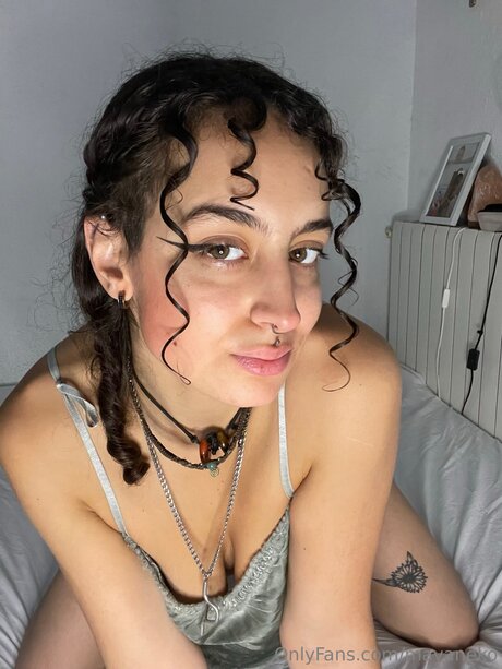 Maya Morocha xxxモデル 写真