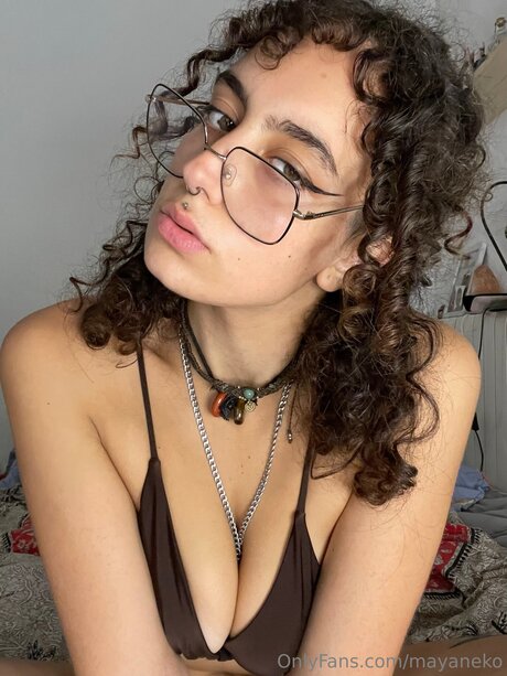 Maya Morocha エロティック女優 画像