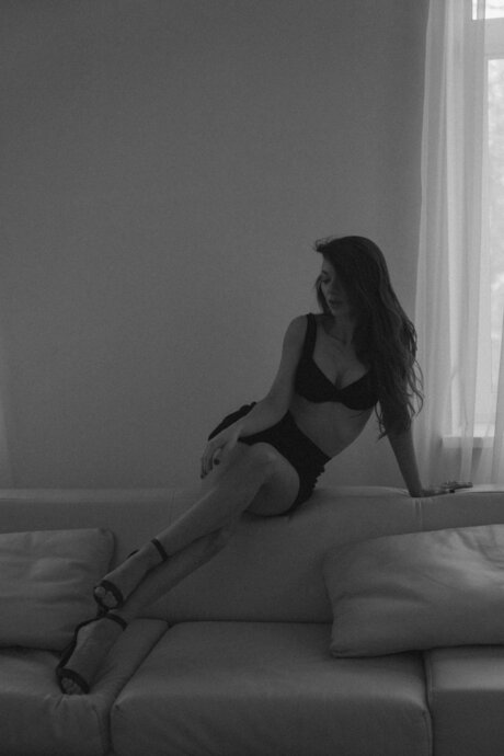 Larahook セクシーなポルノスター 写真