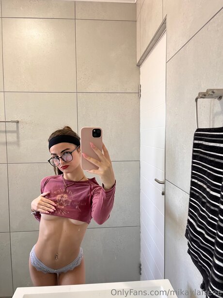 Mikaylafreee ポルノモデル 画像