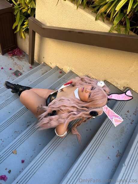 逆輪姦 オンリーファンズ ホット 写真