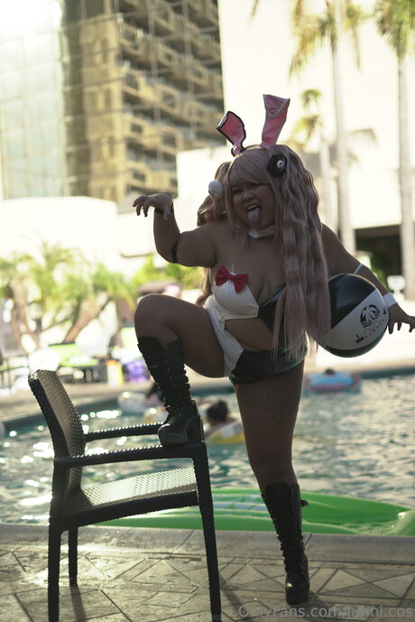 J Junni I ホットなポルノスター 画像