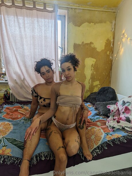 Canelitaladelbarrio セクシーモデル 写真