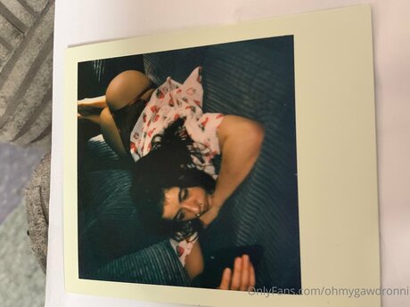 ビキニセックスオンリーファンズ 美しい 画像