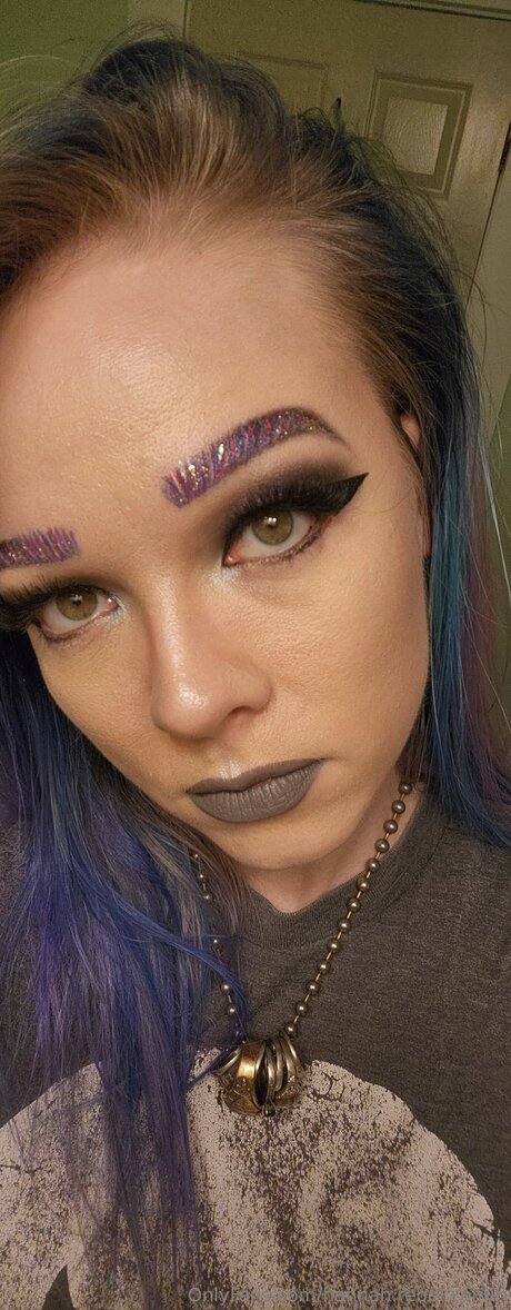 Hannah Rebel Corvin アダルトスター 写真