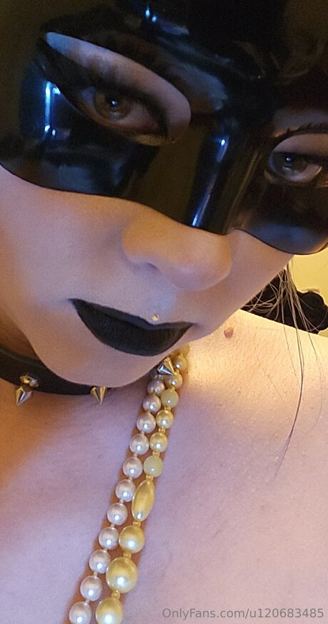 Hannah Rebel Corvin アートモデル 写真