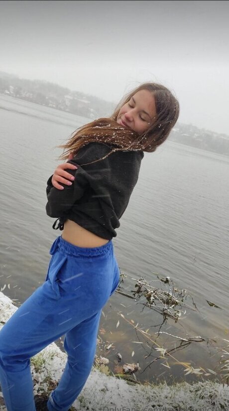 Anikalov 最高の女優 写真