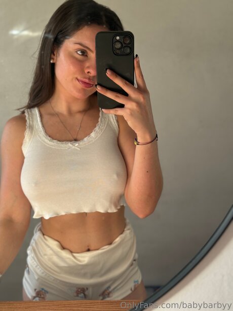 Babybarbyy セックスポルノスター 画像