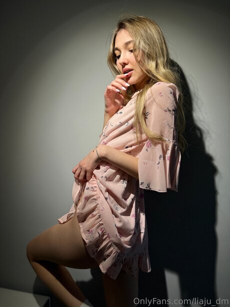 Liaju Dm セックスモデル 写真
