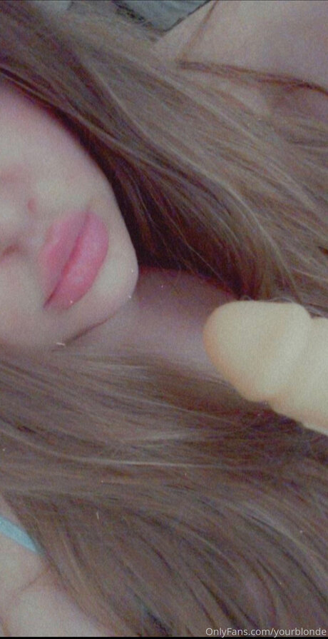 Yourblonde 美しいスター 画像