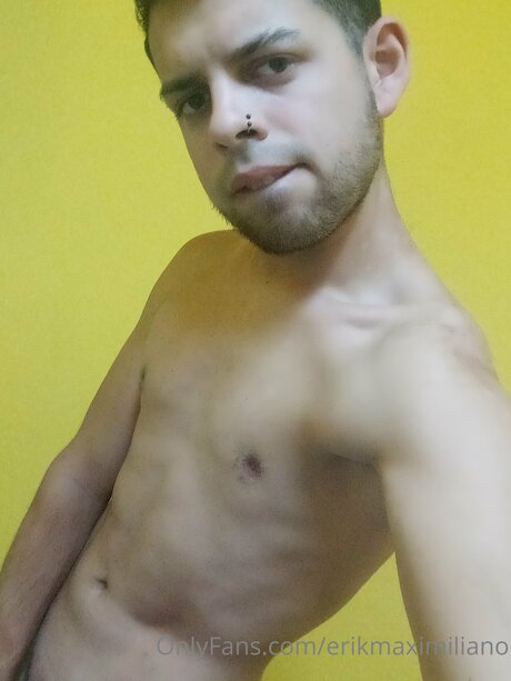 Erikmaximiliano HDモデル 写真