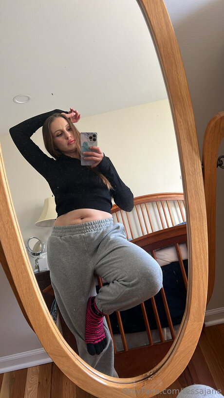 Tessajane 裸のモデル 写真