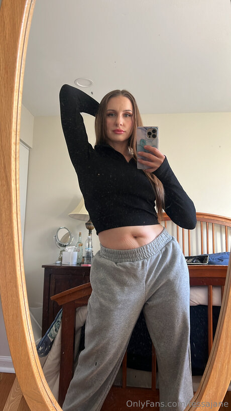 Tessajane スター ギャラリー