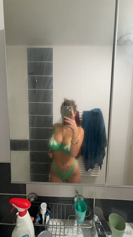 アジアンアマチュアオンリーファンズ セックス 写真