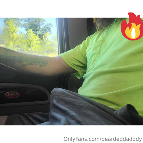Beardeddadddy HD女優 写真