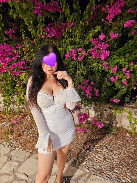 Victoria Lux 22 ヌード女優 写真