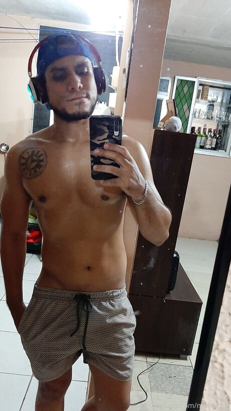 Mithrandy エロティックなポルノスター 写真