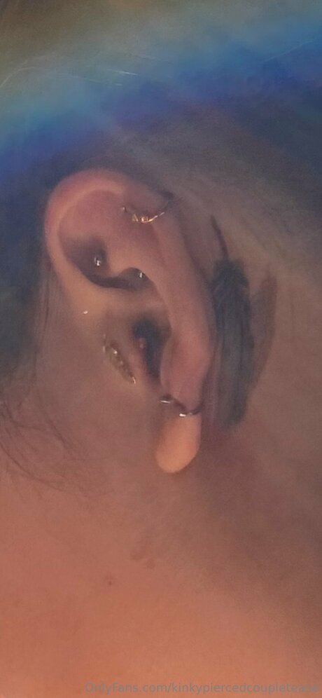 Kinkypiercedcoupletease 高品質モデル 写真