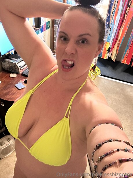 小柄なヌードオンリーファンズ 無料xxx 写真