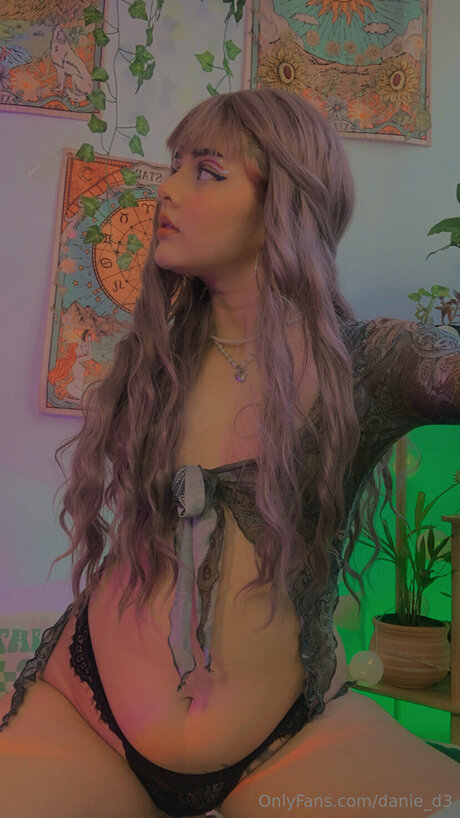 Danie D3 ポルノ女優 画像
